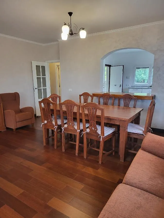 Cozy Farmhouse Arafo 0*,